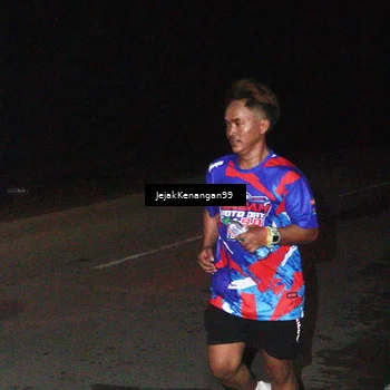 Runner Photo 6064322
