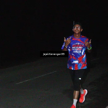 Runner Photo 6064325