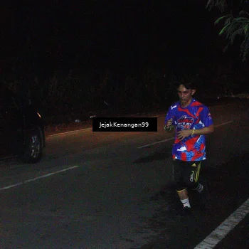 Runner Photo 6064329