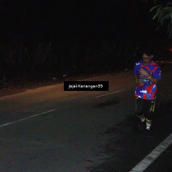 Runner Photo 6064332