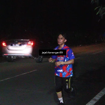 Runner Photo 6064339