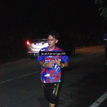 Runner Photo 6064341