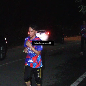 Runner Photo 6064342