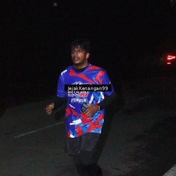 Runner Photo 6064360