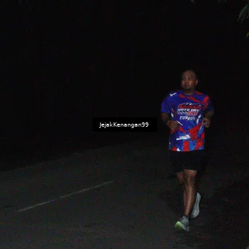 Runner Photo 6064367