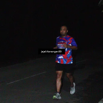 Runner Photo 6064371