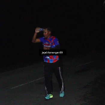 Runner Photo 6064381