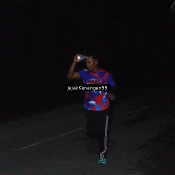 Runner Photo 6064387