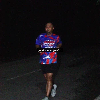 Runner Photo 6064392