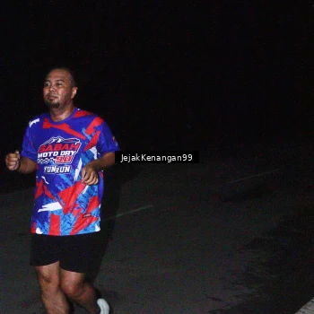 Runner Photo 6064394