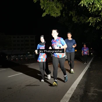 Runner Photo 6064402