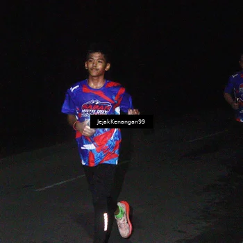 Runner Photo 6064405