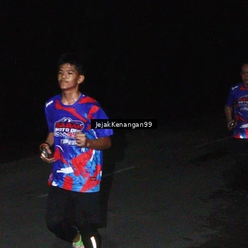Runner Photo 6064408