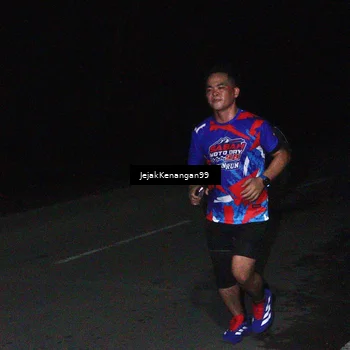 Runner Photo 6064422
