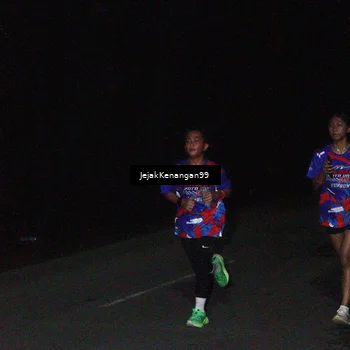 Runner Photo 6064424