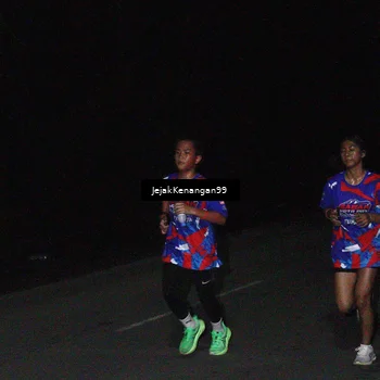 Runner Photo 6064426