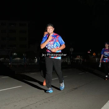 Runner Photo 6064435