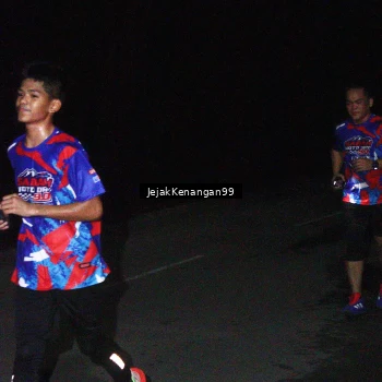 Runner Photo 6064436