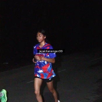 Runner Photo 6064437