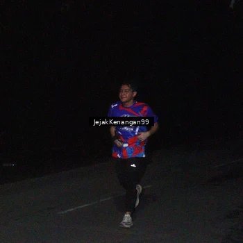 Runner Photo 6064455