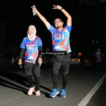 Runner Photo 6064458