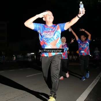 Runner Photo 6064461