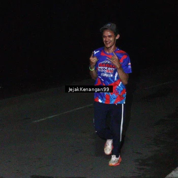 Runner Photo 6064467