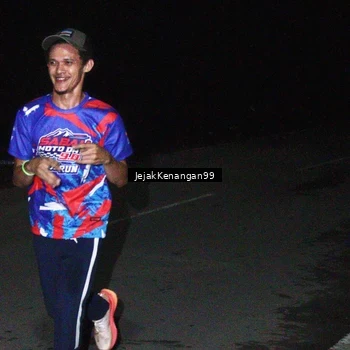 Runner Photo 6064476