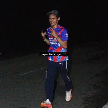 Runner Photo 6064480