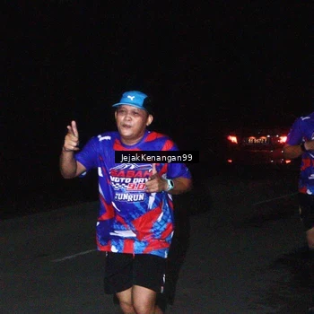 Runner Photo 6064486