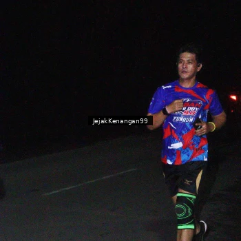 Runner Photo 6064488