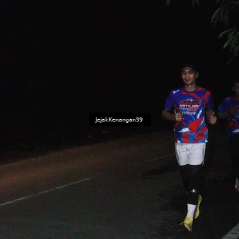 Runner Photo 6064523
