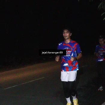 Runner Photo 6064528