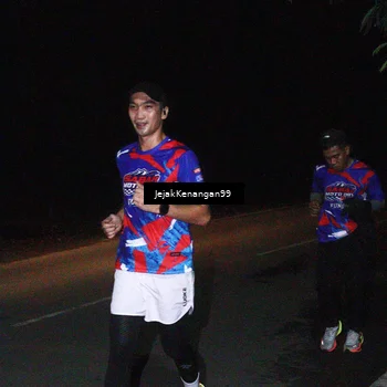 Runner Photo 6064533