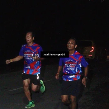 Runner Photo 6064551