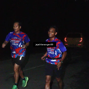Runner Photo 6064553