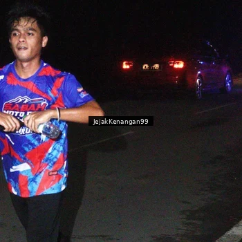 Runner Photo 6064621