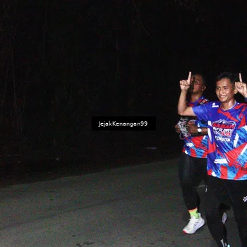 Runner Photo 6064623