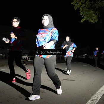 Runner Photo 6064640