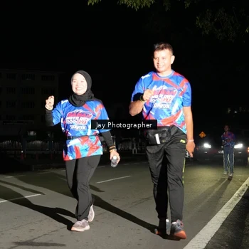 Runner Photo 6064644
