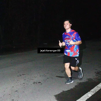 Runner Photo 6064654