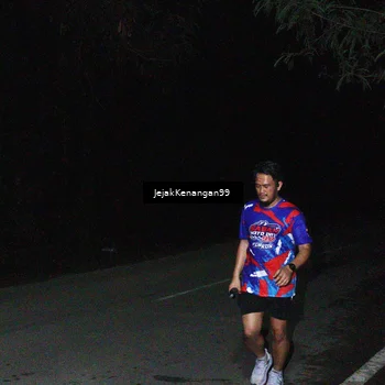 Runner Photo 6064657