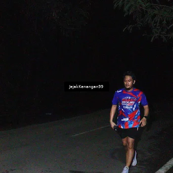 Runner Photo 6064661