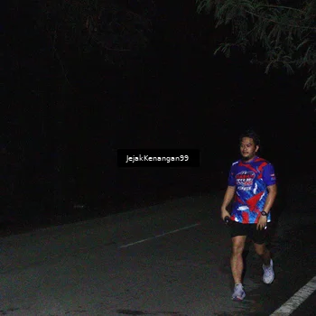 Runner Photo 6064676