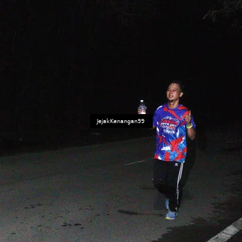 Runner Photo 6064679