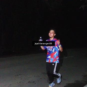Runner Photo 6064683