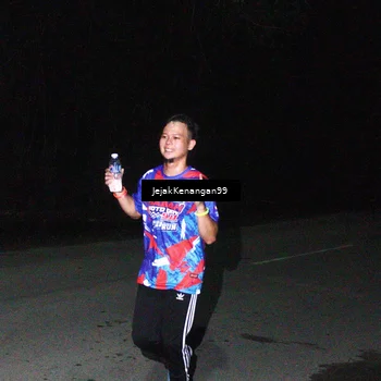 Runner Photo 6064690