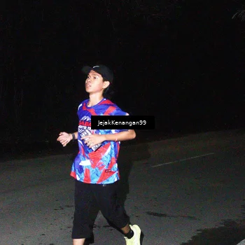 Runner Photo 6064698