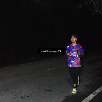 Runner Photo 6064700