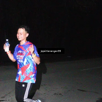 Runner Photo 6064702